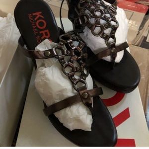 - NEW- - Michael Kors Horatio Sandal